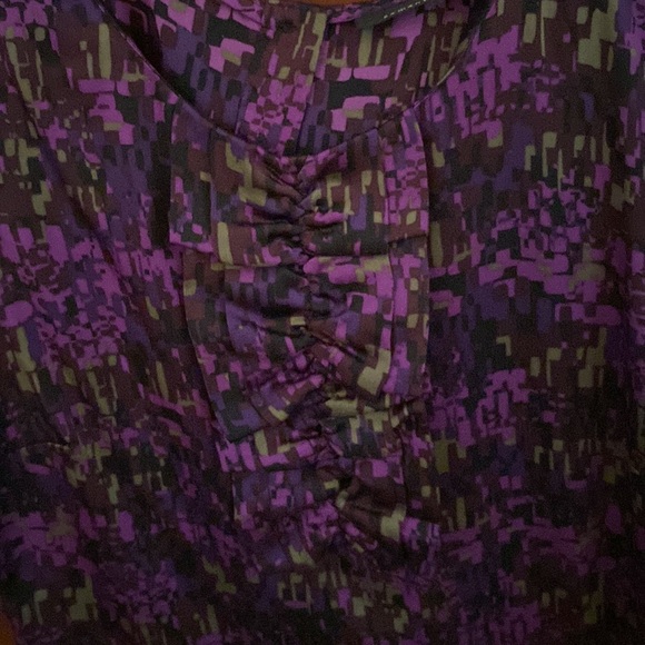 Two women’s shells - Picture 6 of 7